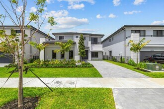 19670 NE 14th Ct in Miami, FL - Building Photo - Building Photo
