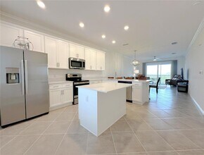 14121 Heritage Landing Blvd, Unit 743 in Punta Gorda, FL - Building Photo - Building Photo