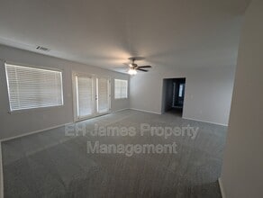 6945 E 46th Pl in Tulsa, OK - Building Photo - Building Photo