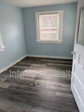 306 Maplewood Ave in Struthers, OH - Building Photo - Building Photo