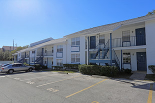 Bordeaux Village Condominiums Apartamentos