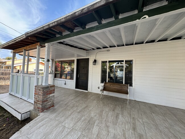 313 E View St in Fallbrook, CA - Building Photo - Building Photo