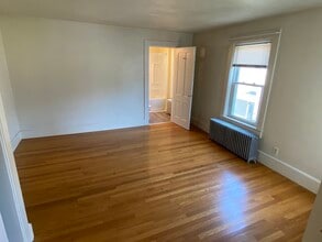 114 King St in Northampton, MA - Building Photo - Building Photo