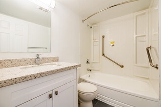Braemar Place in Brampton, ON - Building Photo - Interior Photo