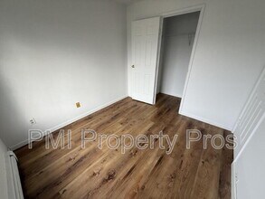 139 Heidel Rd in Thiensville, WI - Building Photo - Building Photo