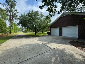 2512 Lakeheath Ct in Fayetteville, NC - Foto de edificio - Building Photo