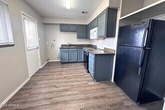 902 E 4th Pl in Mesa, AZ - Building Photo - Building Photo