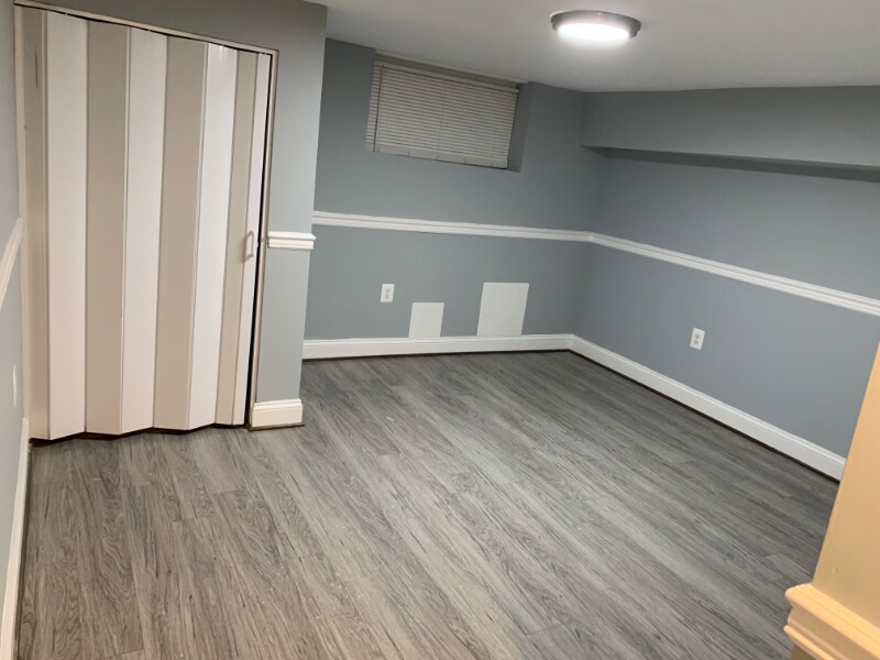 148 N E Ave in Baltimore, MD - Building Photo