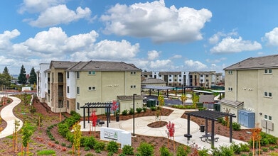 Gardens at Bella Breeze in Lincoln, CA - Building Photo - Building Photo