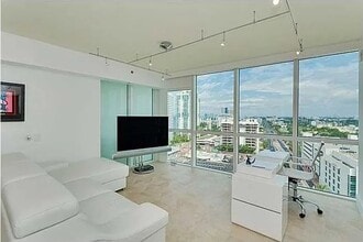 450 Alton Rd, Unit 1508 in Miami Beach, FL - Building Photo - Building Photo