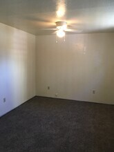 226 Elefa St, Unit A in Roseville, CA - Building Photo - Building Photo