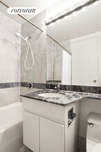 232-236 E 47th St in New York, NY - Building Photo - Building Photo