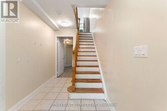 80 Acorn Pl in Mississauga, ON - Building Photo - Building Photo