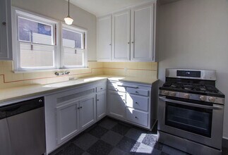 819 E Edgeware Rd in Los Angeles, CA - Building Photo - Building Photo