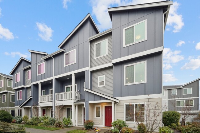 property at 32683 Park Butte Ln