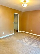 820 Lombard Way in Rohnert Park, CA - Building Photo - Building Photo