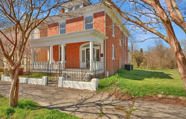 507 W Washington St in Petersburg, VA - Building Photo - Building Photo