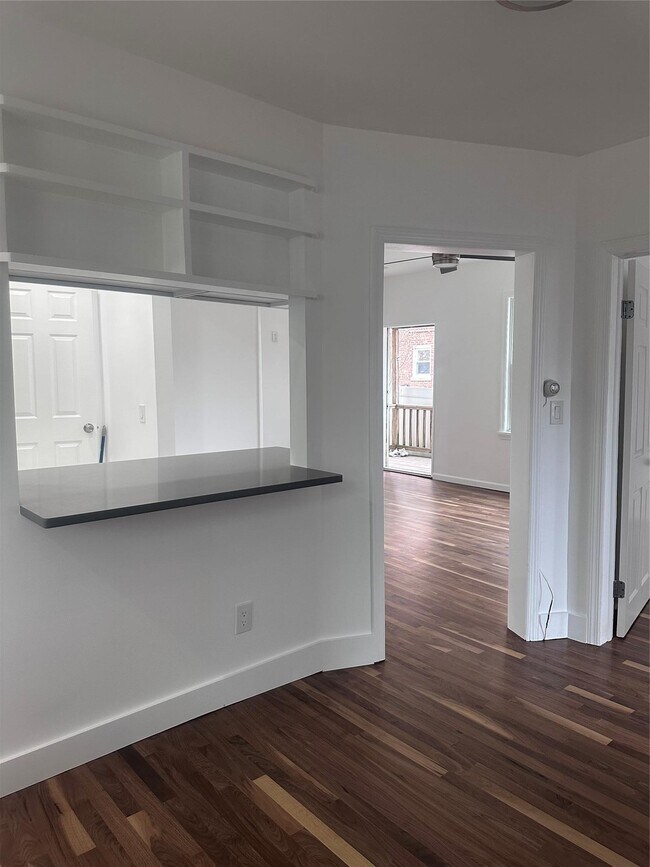 11 N Dutcher St-Unit -S 1 in Irvington, NY - Building Photo - Building Photo