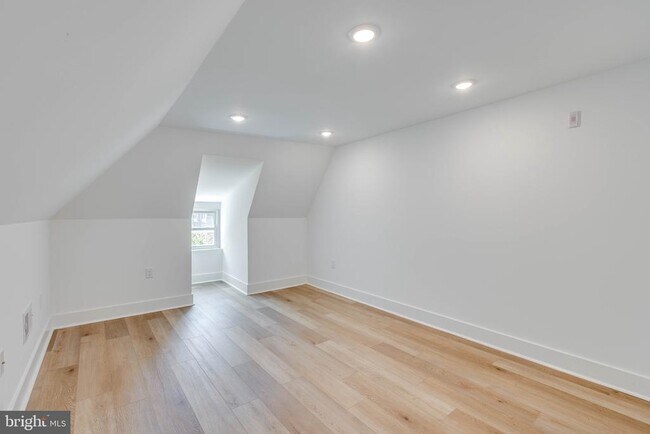 4220 Baltimore Ave in Philadelphia, PA - Foto de edificio - Building Photo