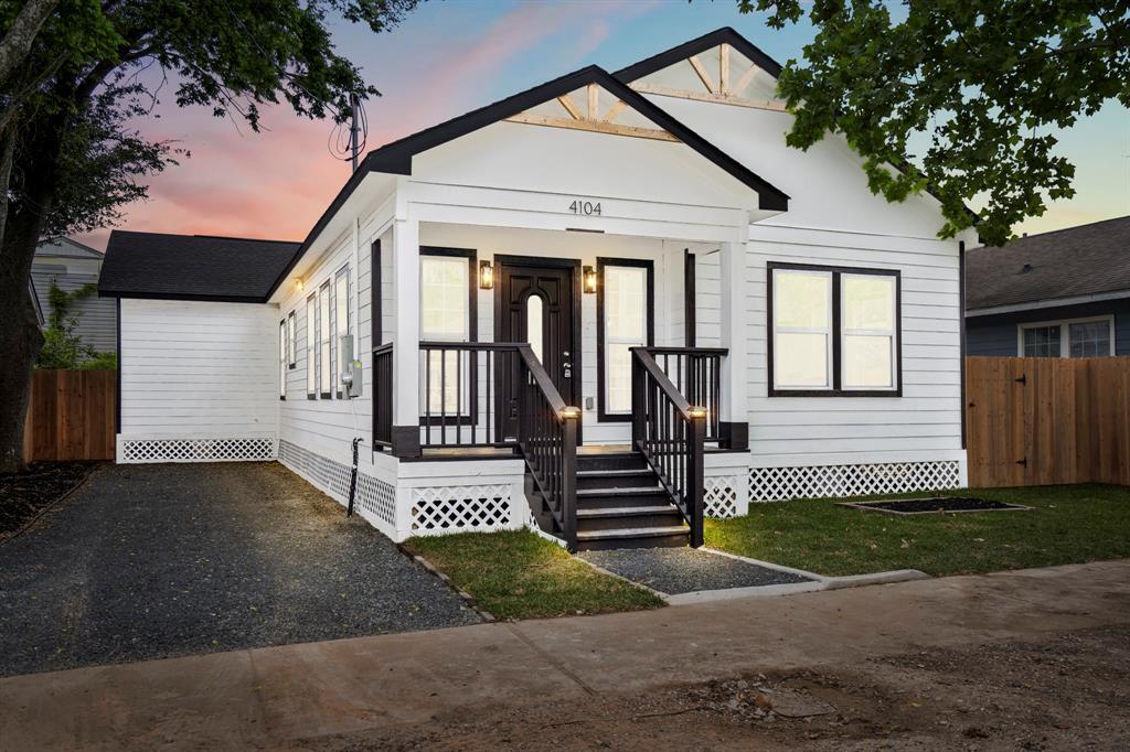 4104 Engelke St in Houston, TX - Building Photo