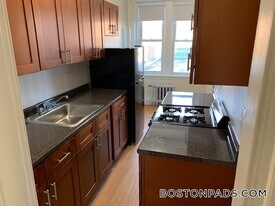 1171 Boylston St, Unit 11 in Boston, MA - Building Photo