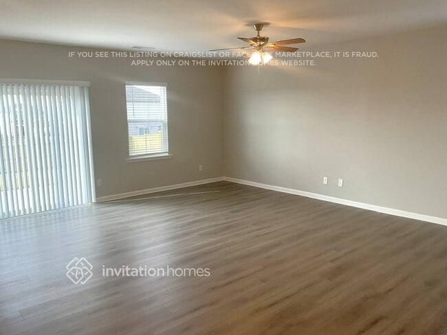 521 Almere Dr in Hampton, GA - Building Photo - Building Photo