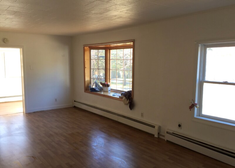 212 Schoolhouse Rd in Albany, NY - Building Photo