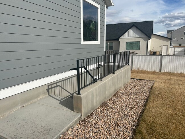 286 W Saddlebrook Dr in Santaquin, UT - Building Photo - Building Photo