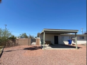 819 E Alturas St in Tucson, AZ - Foto de edificio - Building Photo