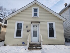 3709 E 69th St in Cleveland, OH - Building Photo