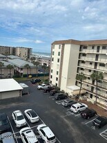 3060 N Atlantic Ave in Cocoa Beach, FL - Building Photo