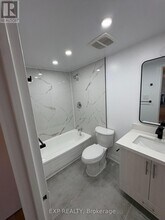 4422 Huron St in Niagara Falls, ON - Building Photo - Building Photo