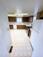 6725 Cottage Ave in Klamath Falls, OR - Building Photo - Building Photo