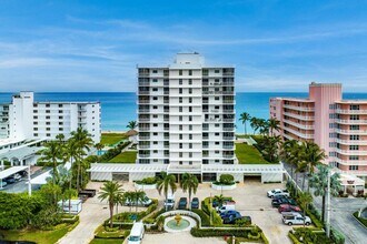 2917 S Ocean Blvd in Highland Beach, FL - Foto de edificio - Building Photo