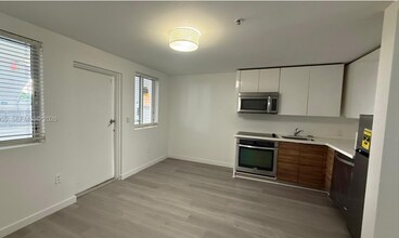 820 15th St, Unit unit## in Miami Beach, FL - Building Photo - Building Photo