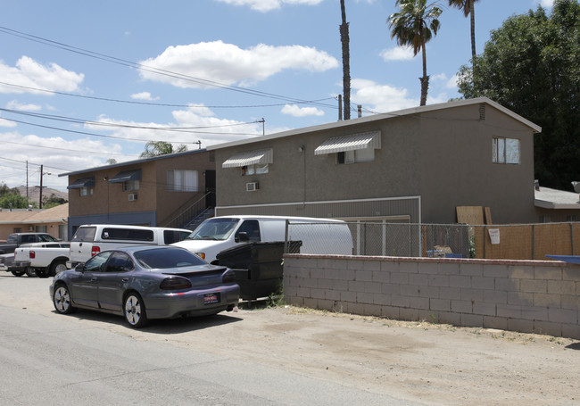 4758-4768 Mitchell Ave in Riverside, CA - Building Photo - Building Photo