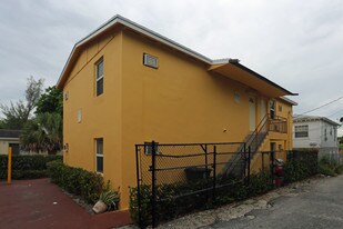 815 7th St in West Palm Beach, FL - Building Photo