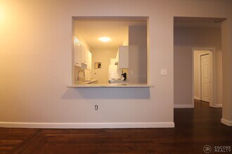 31 Stearns Rd in Brookline, MA - Building Photo - Building Photo