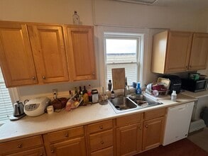 51 Ibbetson St, Unit 3 in Somerville, MA - Building Photo - Building Photo