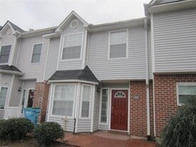 4036 Oak Glenn Dr, Unit 103 in Duluth, GA - Building Photo