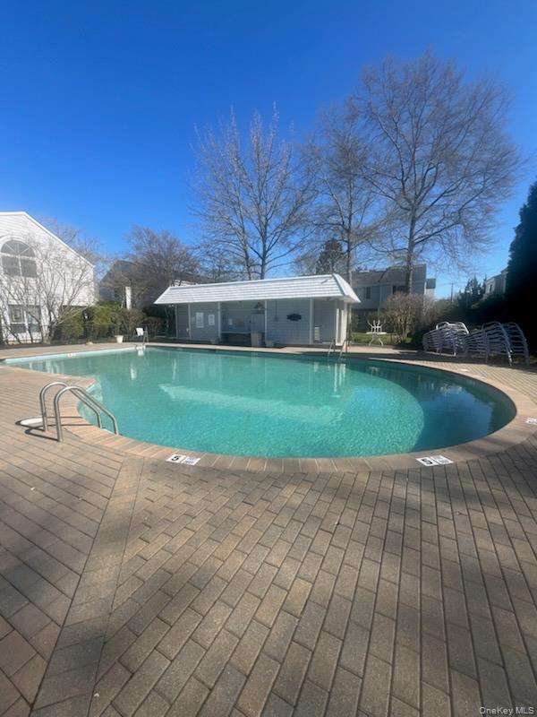 220 Montauk Hwy in Speonk, NY - Building Photo - Building Photo