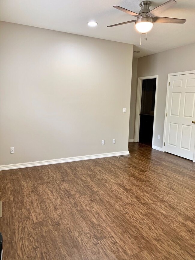 1 Watkins Way in Bella Vista, AR - Building Photo - Building Photo