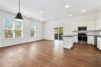 1485 N Gregg Ave in Fayetteville, AR - Building Photo - Building Photo