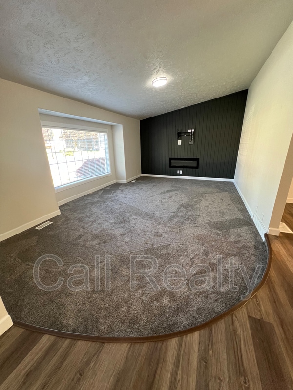 8205 N General Lee Way in Spokane, WA - Building Photo - Building Photo