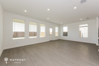 4761 Paynes Vly Dr in Ennis, TX - Foto de edificio - Building Photo