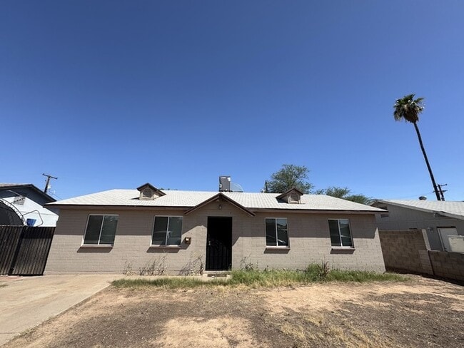 6847 W Mariposa St in Phoenix, AZ - Building Photo - Building Photo