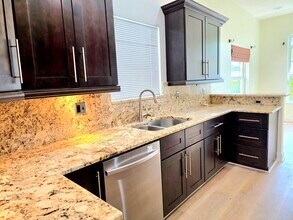 10821 La Salinas Cir in Boca Raton, FL - Building Photo - Building Photo