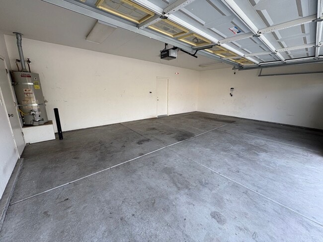 1924 Weyrich St in Tulare, CA - Building Photo - Building Photo