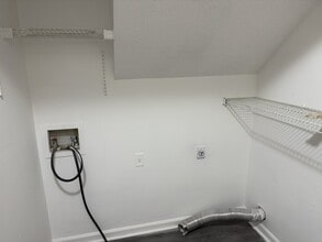 888 Timbercrest Ct in Lithonia, GA - Building Photo - Building Photo