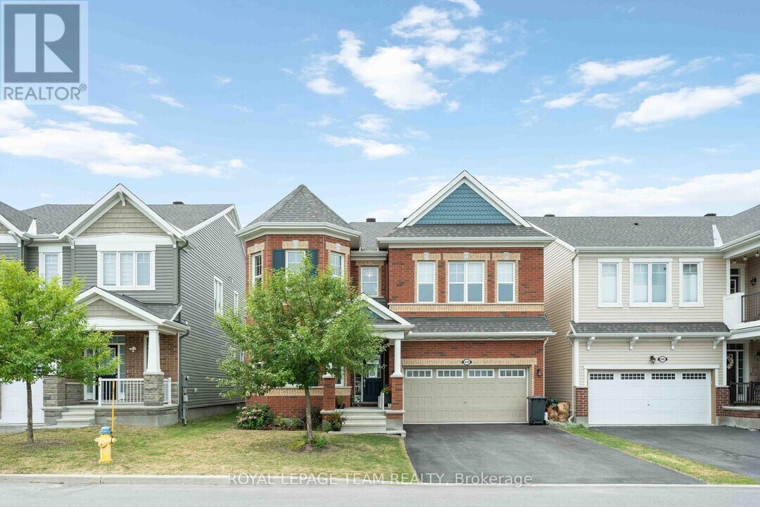 648 Pearl Dace Cres in Ottawa, ON - Building Photo